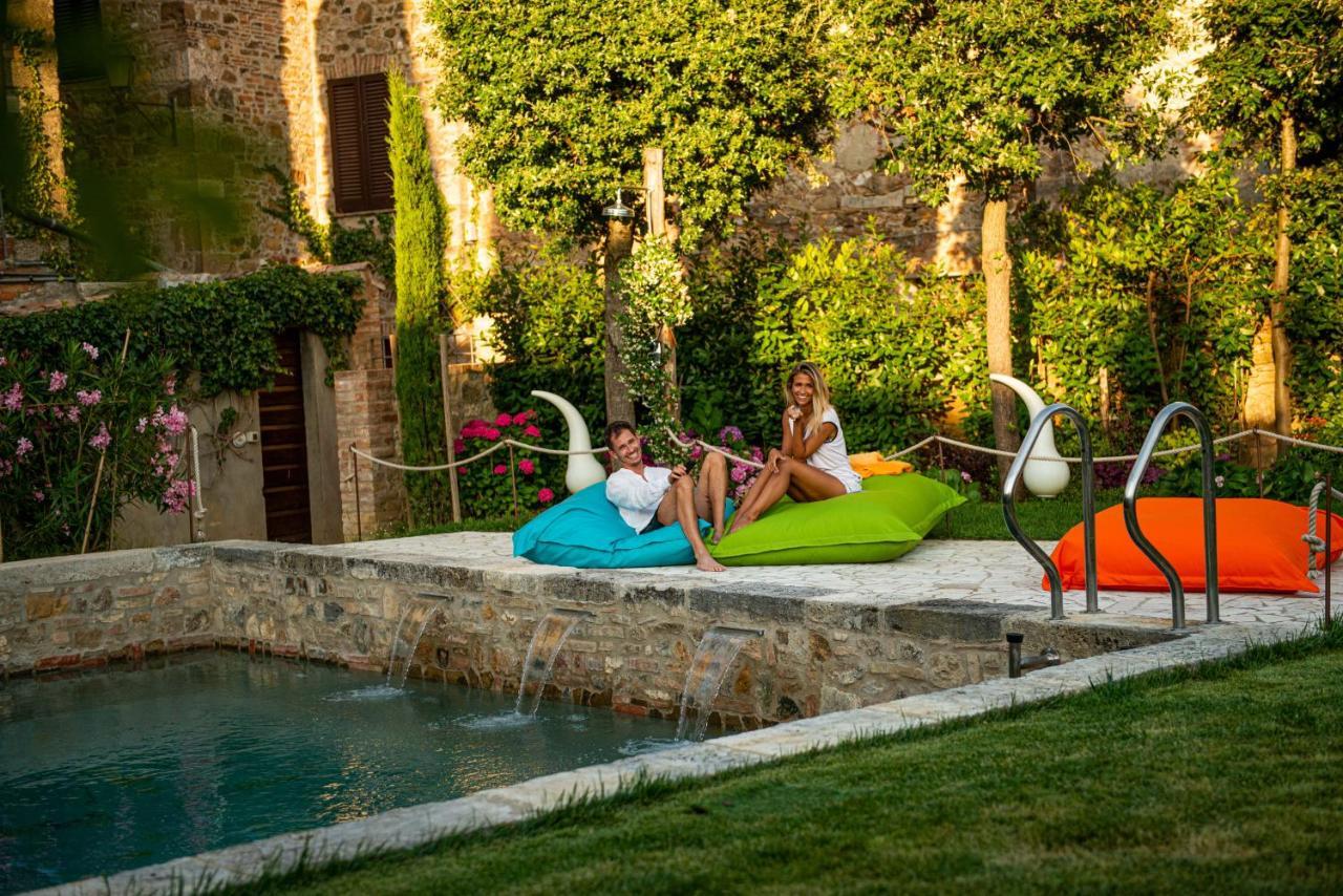 Hotel Palazzo Del Capitano Wellness & Relais - Luxury Borgo Capitano Collection San Quirico dʼOrcia Exterior foto